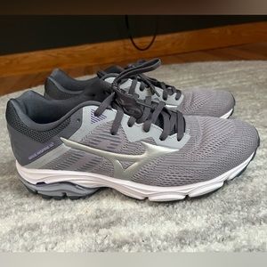 Mizuno Wave Inspire 16 Women’s 9.5